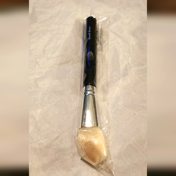 Beaute Basics C405 Contour Brush NWT - Picture 1 of 6